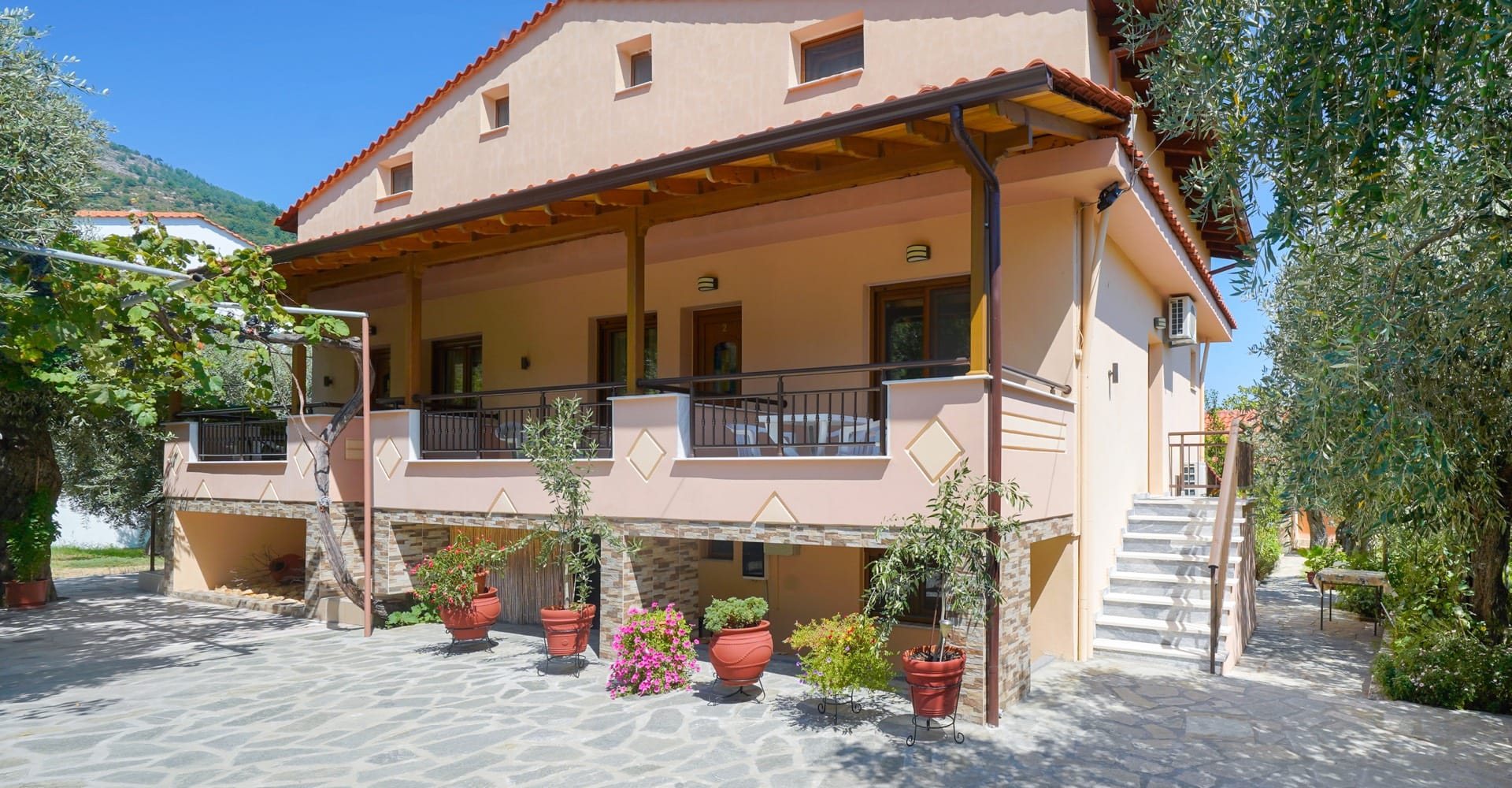 Studios Aspa in Koínira, Greece